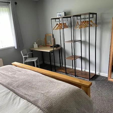 'Kodi'S Place' Well Appointed 1 Bedroom Apartment With Excellent Transport Links And Free Wi-Fi Whiteabbey Exterior photo