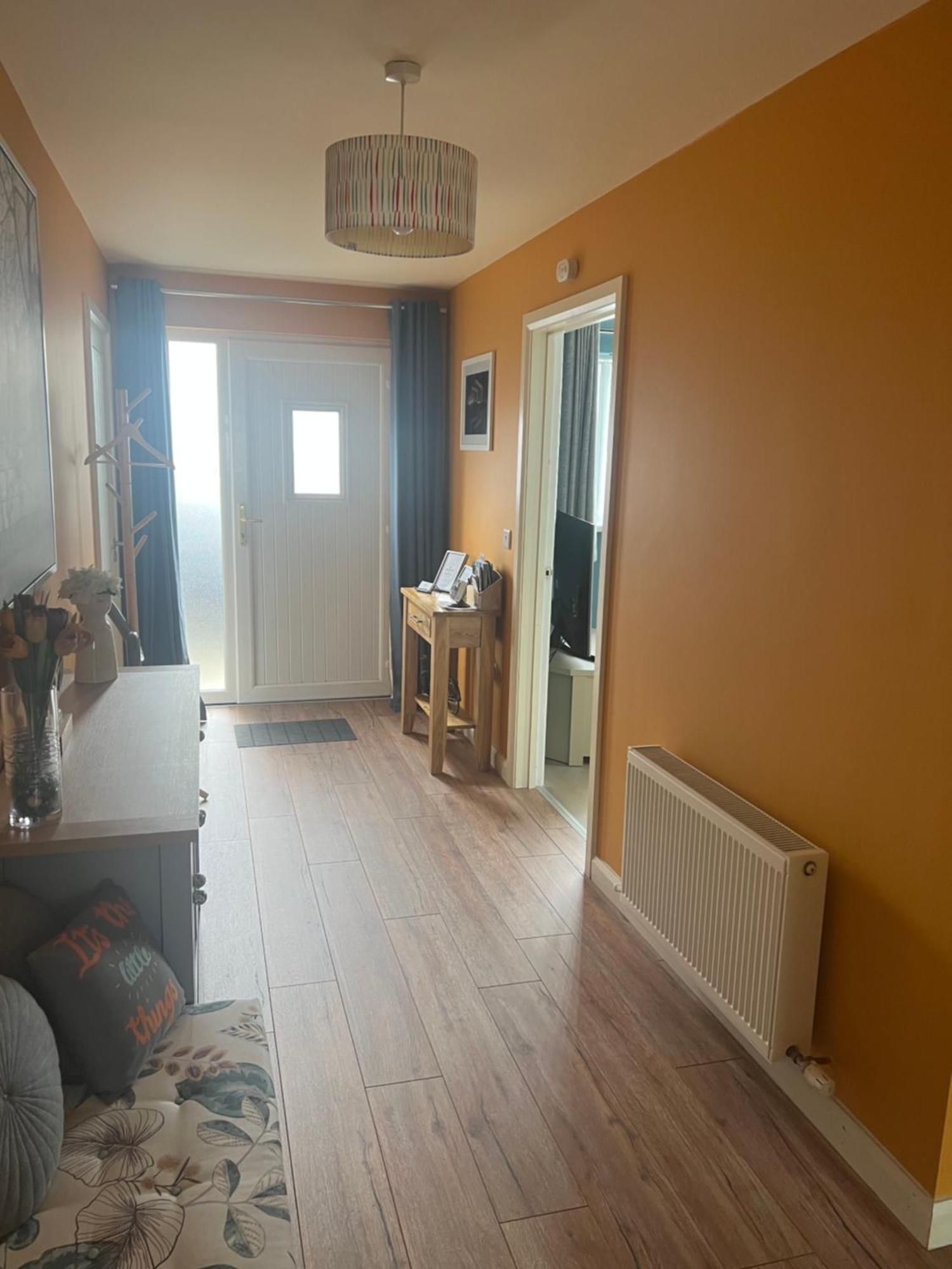 Apartment 'kodi's Place' Well Appointed 1 Bedroom With Excellent Transport Links And Free Wi-fi